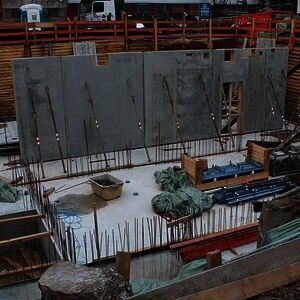 … and shortly afterwards the walls are ectually set up.