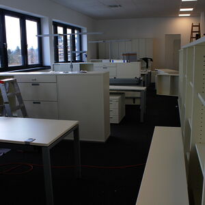 …meanwhile the furniture is placed and assembled in the office floor.