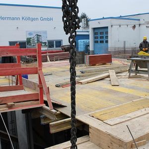 … shortly afterwards you can walk on the temporary basement roof