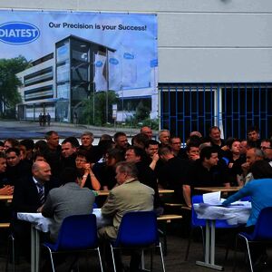 … The new office and production complex of DIATEST with more than 2,000 sqm floor space has become necessary due to the excellent order situation, the growing demand and the fabrication of new products and complete solutions. Additionally , DIATEST plans to increase the number of employees. Start of construction will be in August 2014