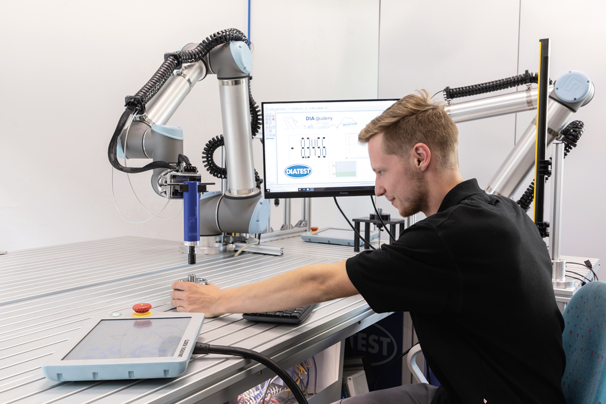 Medición automática asistida por robot